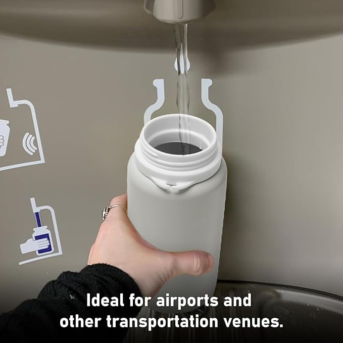 Opard Collapsible Water Bottles 19 Oz - BPA Free, Leak Proof, Foldable Silicone Collapse Bottle, Easy to Compact and Expandable, Travel Essentials Accessories