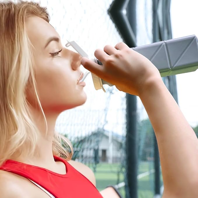 620ml Silicone Foldable Water Bottle with Straw Lid - Lightweight, Reusable, & Leakproof for Travel, Camping, Hiking, & Sports(GREY)