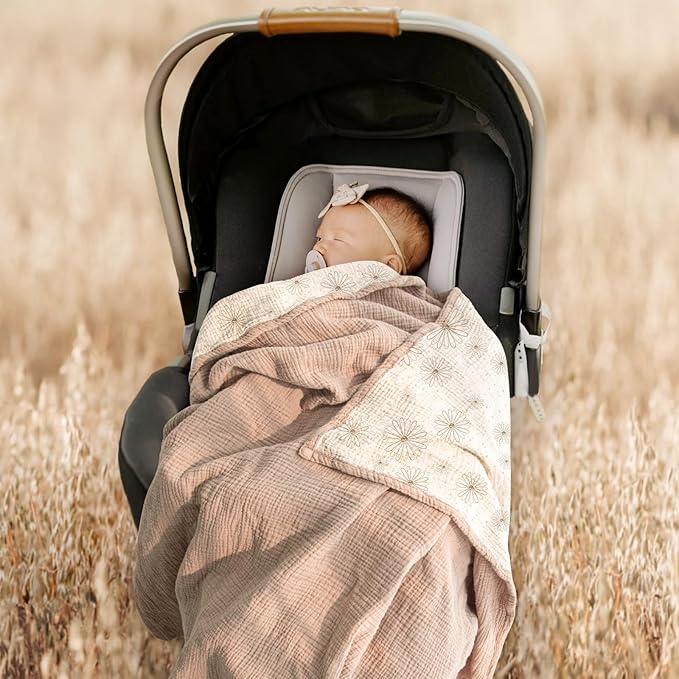 Lulu moon Muslin Quilt Blanket, Crib Blanket for Baby and Toddler,47x47 Inches(Sand Daisy)