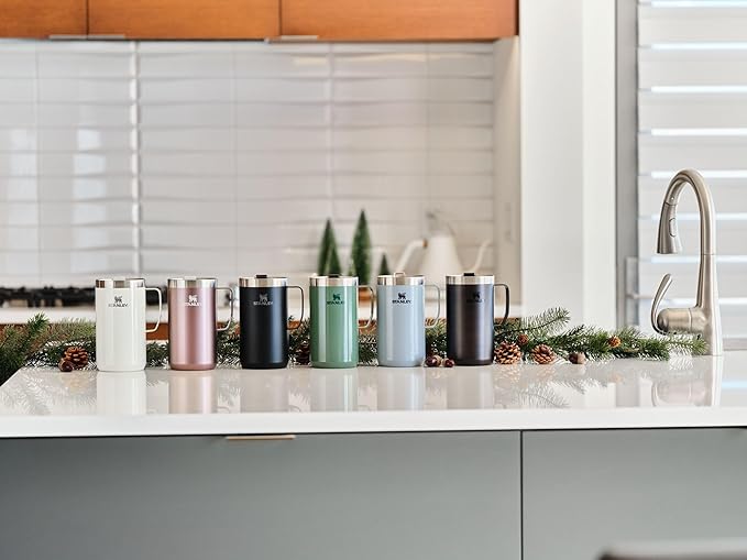 Stanley Classic Legendary Camp Mug