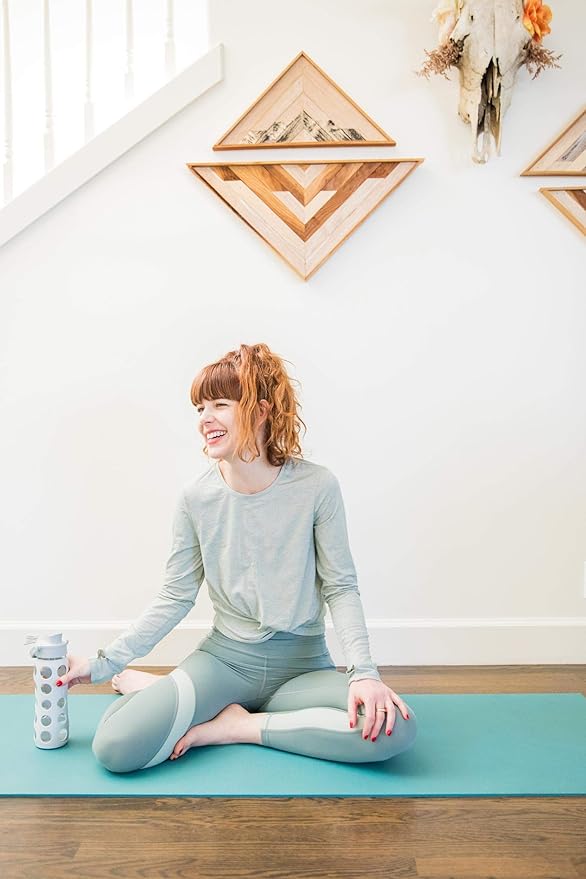 Lifefactory 22-Ounce Active Flip Cap Glass Water Bottle, 22oz, Cool Grey