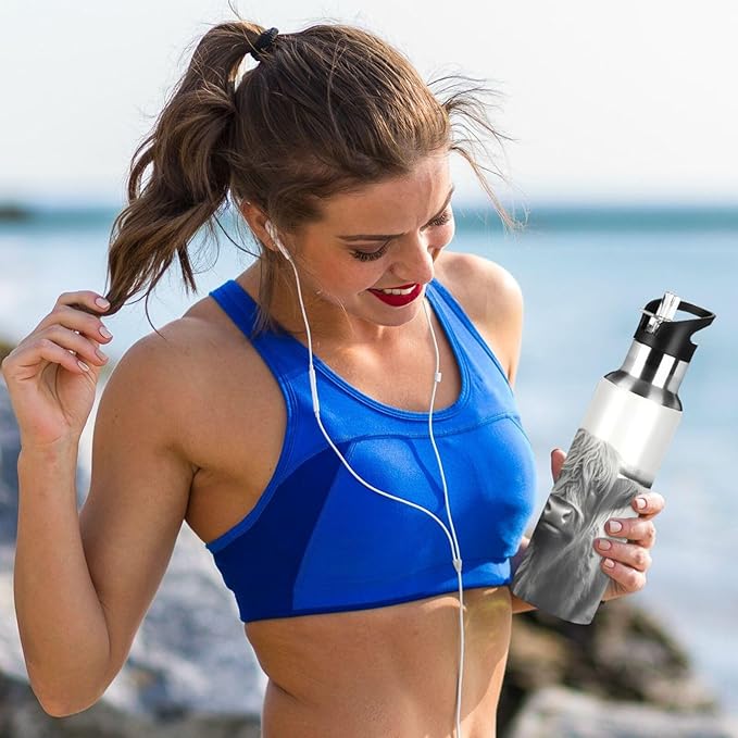 Funny Scottish Highland Cow Water Bottle - Reusable Water Bottle for Gym Bike Running Cycling 600 Milliliter 22 Ounce Stainless Steel Sports Water Bottle
