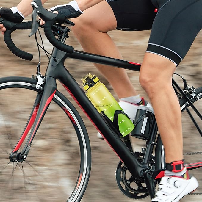 OLDLEY 32 oz Water Bottle, Motivational Water Bottle with Time Marker, Sports Water Bottle With Strap, Leakproof & BPA Free Large Water Bottles for School, Gym, Travel, Outdoor, Tritan,Yellow&Green