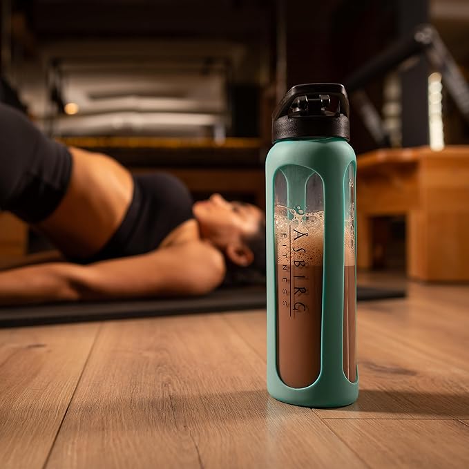 Fitness | Protein Shaker Made of Glass | Protein Shaker | Drinking Bottle | with Spiral Ball | Black (pastel green)