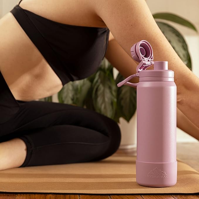 Hydrapeak 26oz Sport Insulated Water Bottle with Chug Lid, Leak & Spill Proof, Keeps Drinks Cold for 24 Hours, Hot for 12 Hours, Premium Stainless Steel Water Bottles (26oz, Pale Sage)