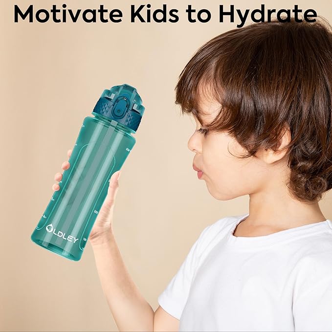 OLDLEY Kids Water Bottle with Straw 15 oz BPA-Free Leak-Proof Motivational Water Bottles with Time Marker for School Sports Travel Gym, Easy to Use for Girls Goys, 1 Straw Lid,Transparent-dark green