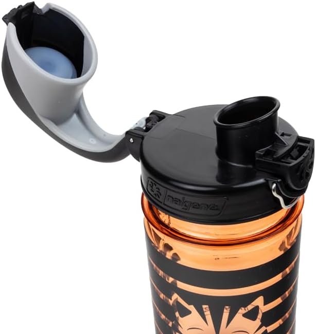 Nalgene Sustain Tritan BPA-Free Kids On The Fly Water Bottle Made with Material Derived from 50% Plastic Waste, Leak Proof, Durable, BPA Free, Carabiner Friendly, Reusable, 12 oz