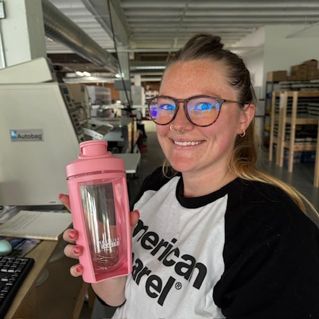 Moonlight Makers Pink 16oz Protein Shaker Bottle with Steel Whisk Ball, Leakproof Gym Bottle, Shaker Cups for Protein Shakes, Dishwasher Safe, Fitness Gifts, Preworkout Drink Mixer