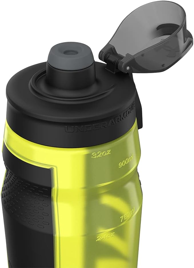 Under Armour 32oz Playmaker Squeeze Water Bottle