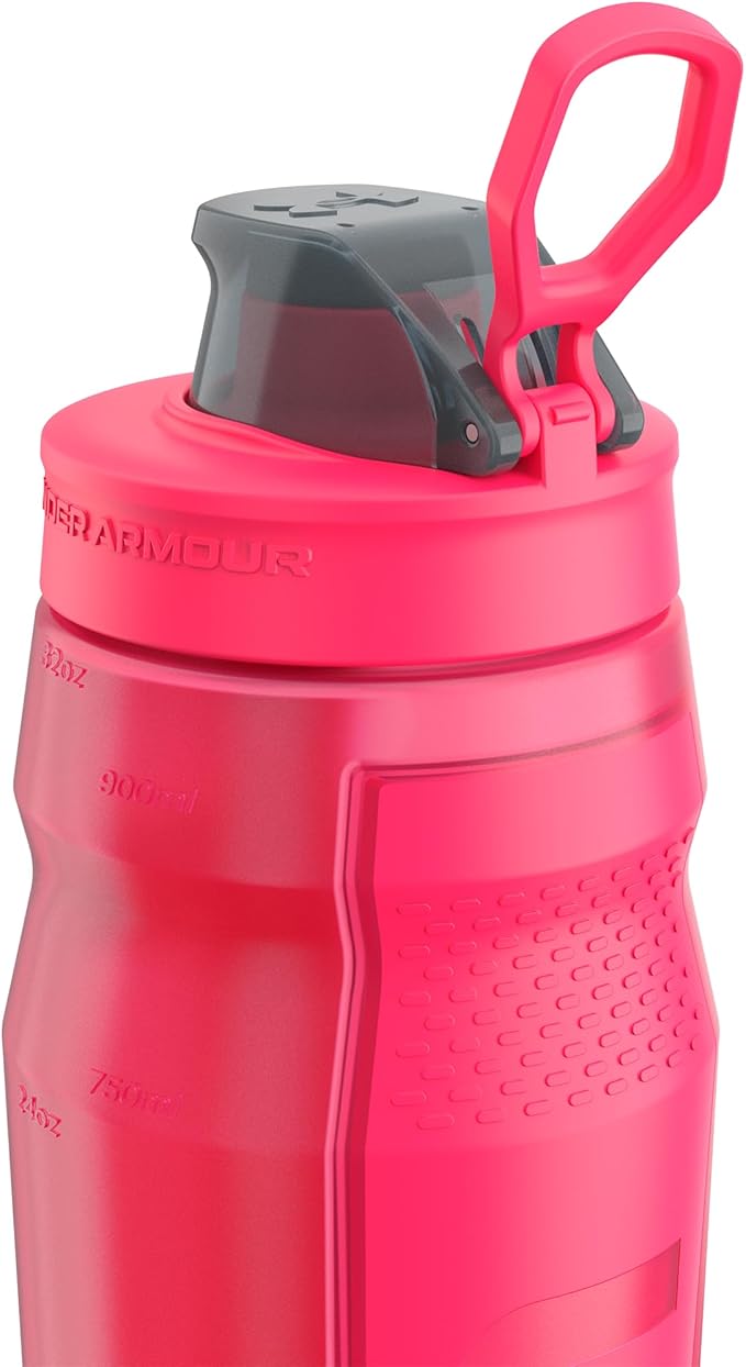 Under Armour 32oz Playmaker Squeeze Water Bottle