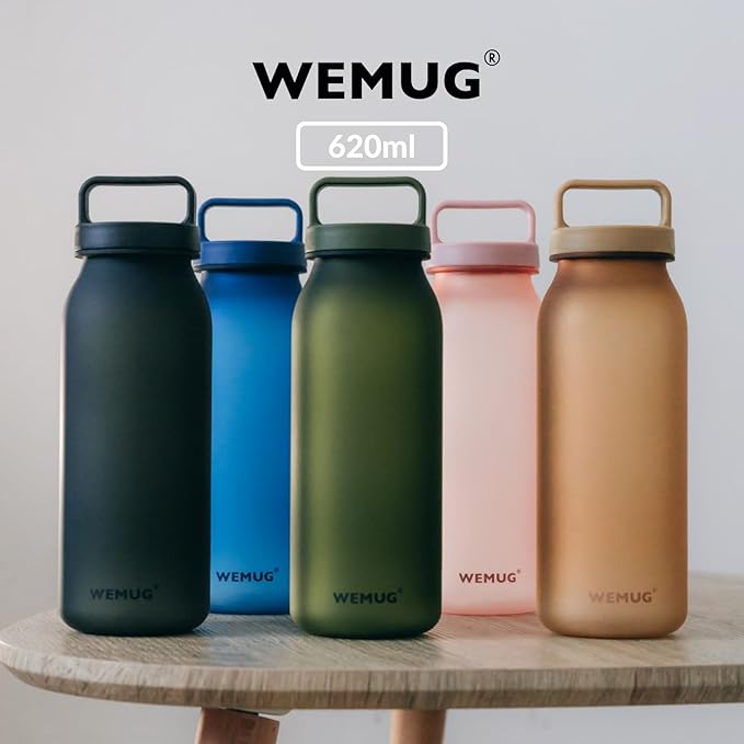 WEMUG Minimalist Water Bottle with Handle, Small 620 ml, BPA-Free Tritan Plastic, Compatible Filter (Optional, filter not included)