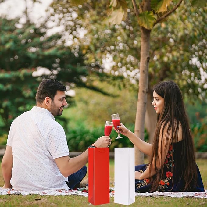 KEYYOOMY Wine Gift Bags - 10 Pack Red Kraft Paper Wine Bottle Gift Bags with Handles for Wedding Birthday Housewarming Christmas Party Supplies(10CT,13.8x4.3x3.5 IN,Red)