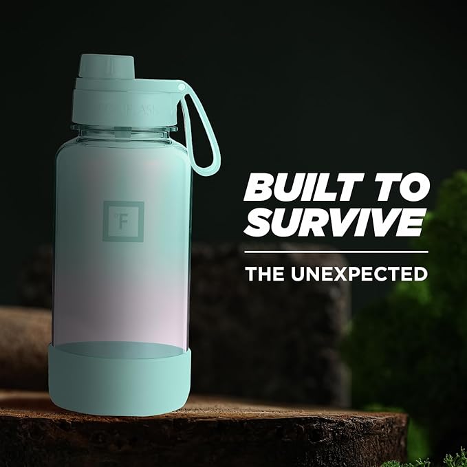 IRON °FLASK Clear Tritan Trekker Water Bottle with Chug Lid - Leak Proof & Lightweight for Gym, Hiking, Sports - Dishwasher Safe, BPA Free Plastic - Bubble Gum, 32 Oz