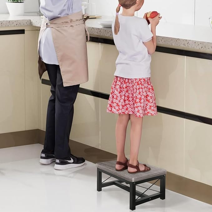 Wood Step Stool for Adults and Kids, Wooden Toddler Step Stool for High Bed, Step Stool Kids Helper with Non-Slip Feet, Using for Bedroom, Hold Up to 500 lbs (1 Tier Grey)