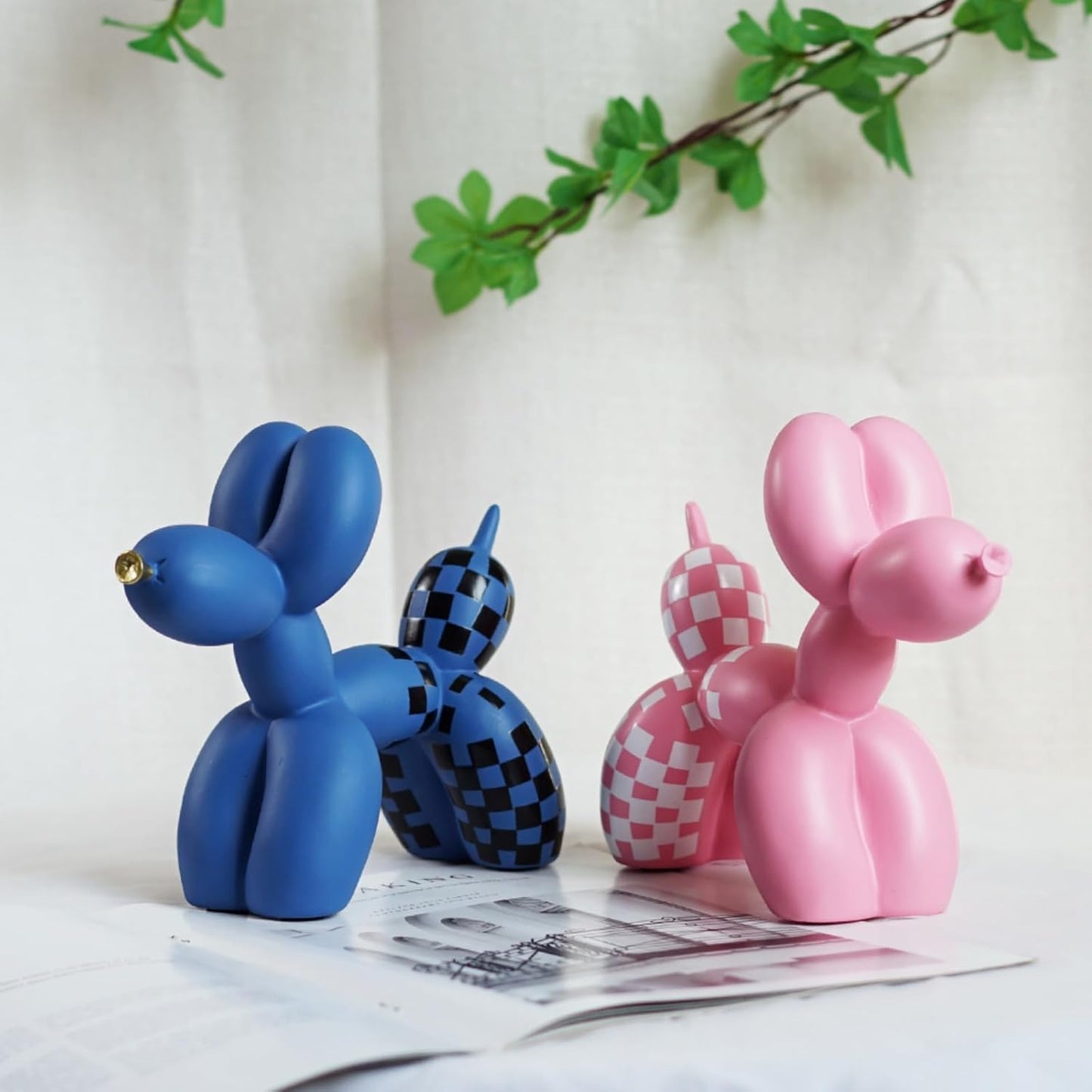 Vilead Resin Balloon Dog Statue with Checkered Pattern,Modern Home Decoration Trendy Animal Art Ornaments,Collection Figurine Bedroom Living Room Office Desktop Sculpture