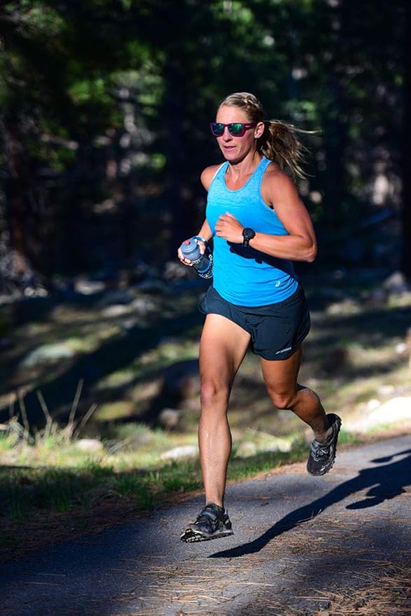 Ultraspire Iso Versa 2.0 Blue Grey Runners Water Bottle Handheld with Hand-strap