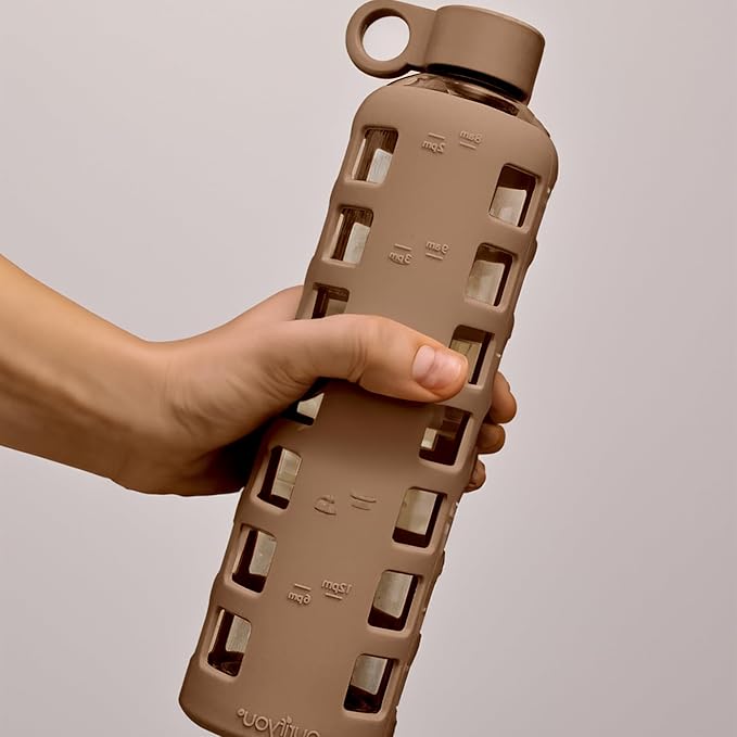 purifyou Glass Water Bottles 40/32 / 22/12 oz with Time & Volume Markings & Extra Thick Silicone Sleeve, Reusable Drinking Bottle for Water Milk Juice (32oz Iced Coffee)