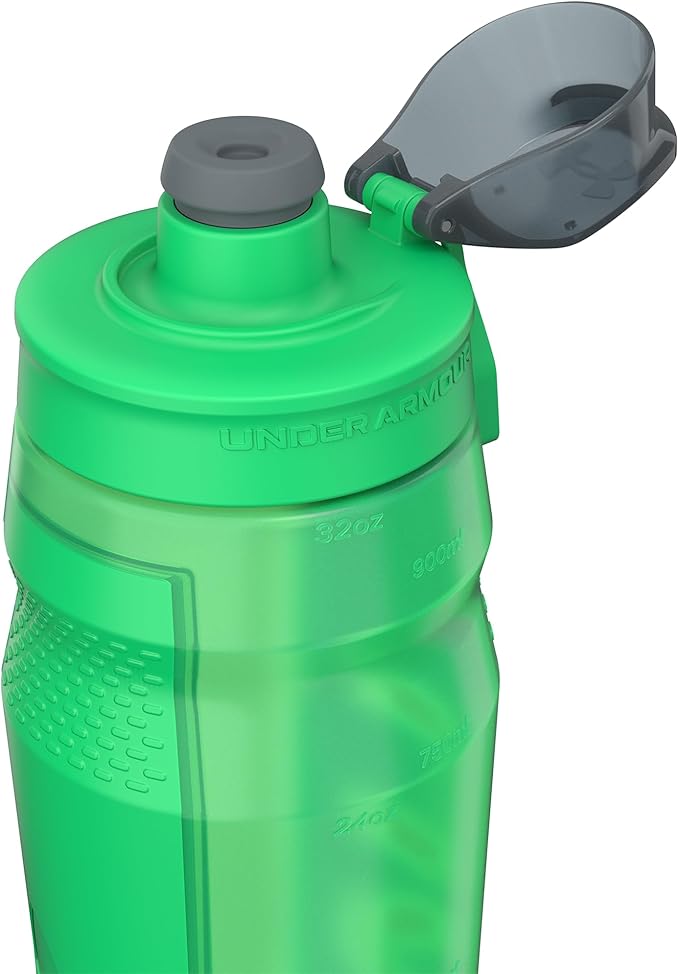 Under Armour 32oz Playmaker Squeeze Water Bottle