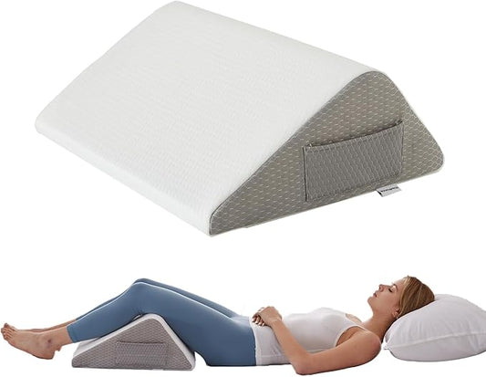 Knee Wedge Pillow, Memory Foam Leg Pillow Bed Wedge for Sleeping, Post Surgery Triangle Pillow Wedge for Knee Support, Leg Elevation, Knee Hip Back Pain Relief (23.6" x 23" x 7.9", Large Size, White)
