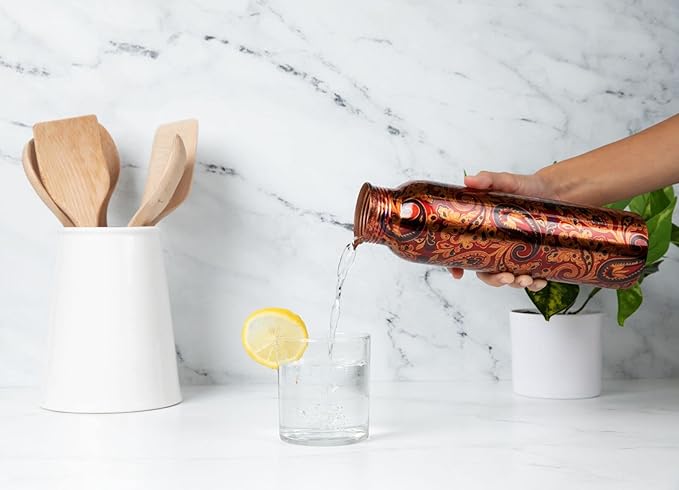 VEDANA Premium Ayurvedic Pure Copper Water Bottle | Leak Proof 1 Liter Copper Vessel for Drinking Water | Great Water Bottle for Sports, Yoga & Everyday Use