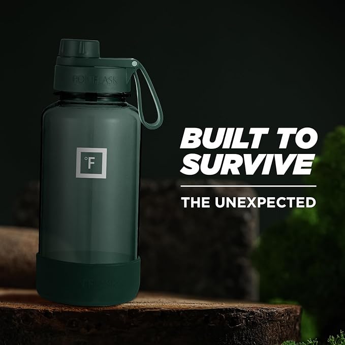 IRON °FLASK Clear Tritan Trekker Water Bottle with Chug Lid & Rubber Boot - Leak Proof & Lightweight for Gym, Hiking, Sports - Dishwasher Safe, BPA Free Plastic - Dark Pine, 32 Oz