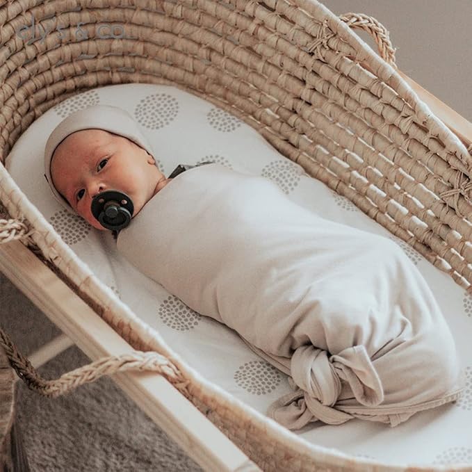 Ely's & Co. Bassinet Sheet 100% Combed Jersey Cotton 2 Pack Unisex for Baby Girl and boy - Grey Dottie Design