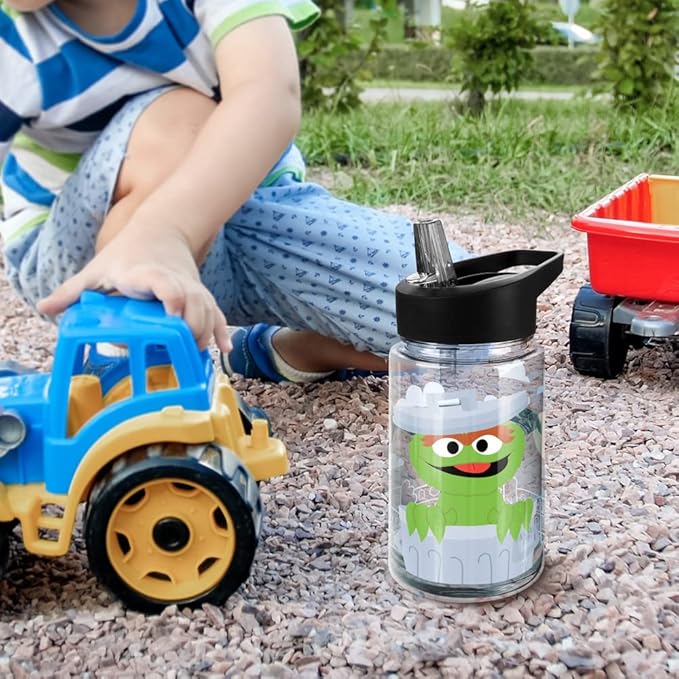 LOGOVISION Sesame Street Kids Tritan Plastic Water Bottle with Straw Lid and Handle, Reusable Tumbler for Toddlers, Unisex for Girls and Boys, 12oz, Big Oscar