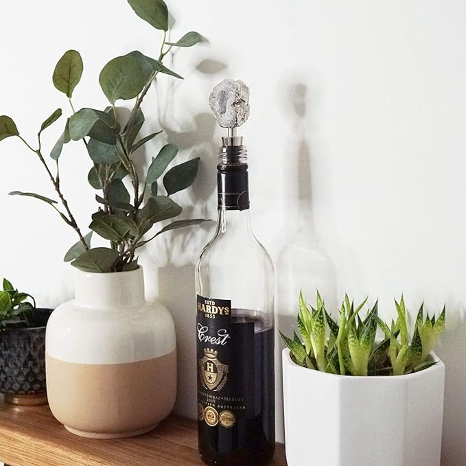 NIKITA Crystal Bottle Stopper - Natural Quartz Agate Bar Accessory in Gold or Silver - Engagement Gifts for Couples Newly Engaged or Bride to Be - Wine seal - Wine Stopper (Silver)