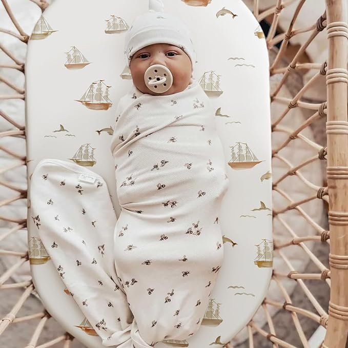 GRSSDER Stretchy Ultra Soft Fitted Bassinet Sheets 3 Pack, Universal Fitted for Oval Rectangle Bassinet Mattresses Safe and Snug, Stylish Bassinet Sheet Gender-Neutral Print for Baby