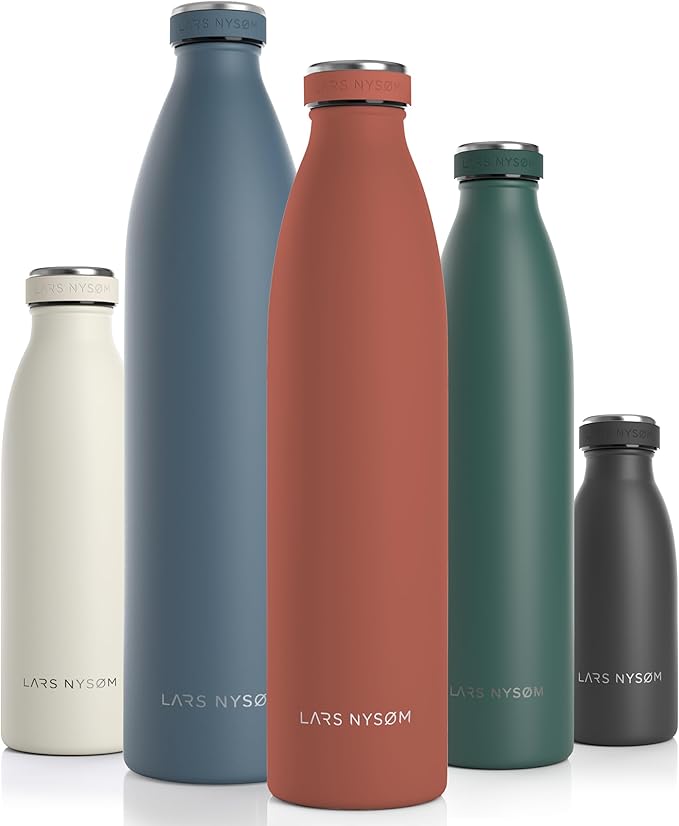 LARS NYSØM Stainless Steel Insulated Water Bottle 12oz 17oz 25oz 34oz 51oz | BPA-free Insulated Thermo Flask for Hot and Cold Beverages | Leakproof Drinking Bottle (Brick Red, 34oz)
