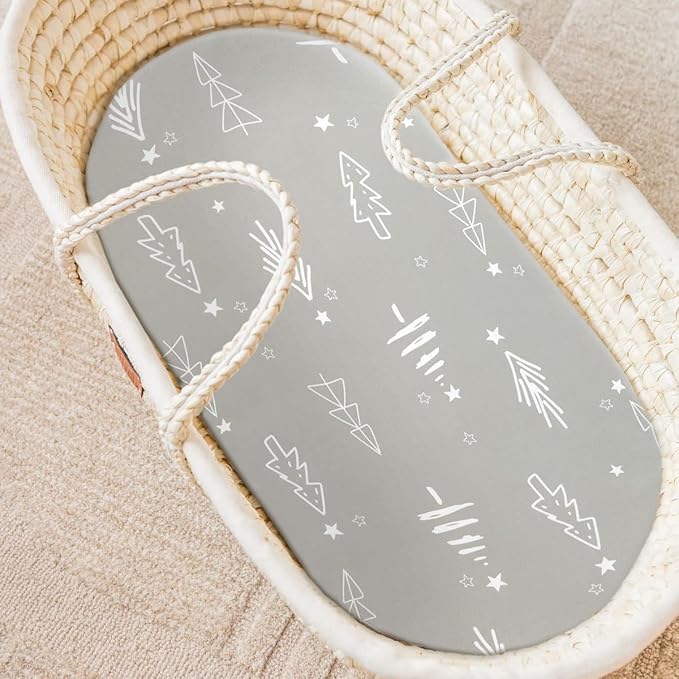 GRSSDER Stretchy Ultra Soft Fitted Bassinet Sheet Set 2 Pack, Universal Fit for Bassinets Baby Cradle Moses Basket Oval Rectangle Mattress, Christmas Trees/Arrows Bassinet Sheets for Girls and Boys