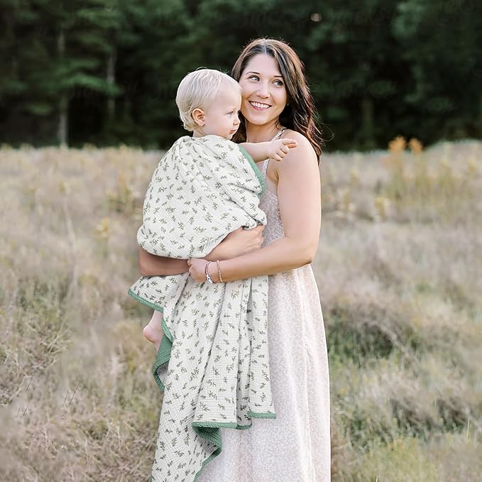 Lulu moon Muslin Quilt Blanket, Crib Blanket for Baby and Toddler,47x47 Inches(Lotusleaf Tree)