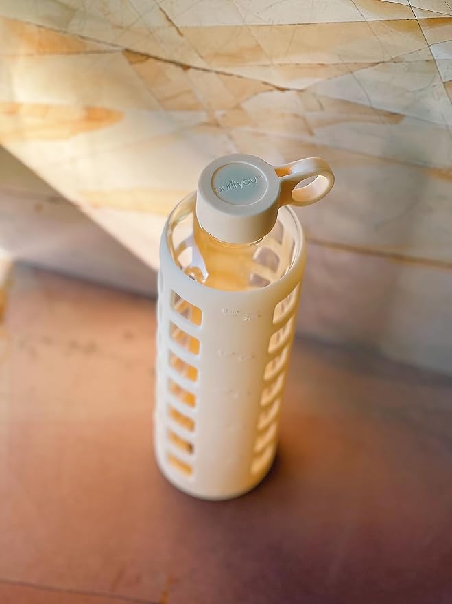 purifyou 40/32 / 22/12 oz Glass Water Bottles with Volume & Times to Drink, Extra Thick Silicone Sleeve, Reusable Bottle for Fridge Water Milk Juice (32oz Pearled Ivory)