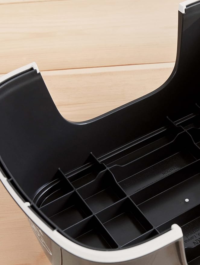 BabyBjörn Step Stool, Black/White