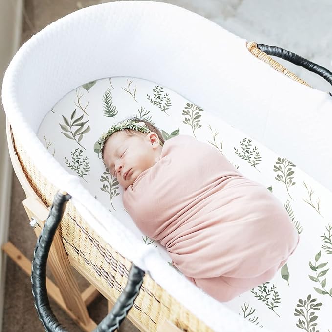 GRSSDER Stretchy Ultra Soft Fitted Bassinet Sheet Set 2 Pack, Universal Fit for Bassinets Baby Cradle Moses Basket Oval Rectangle Mattress, Watercolor Daisy Flowers Bassinet Sheets for Girls