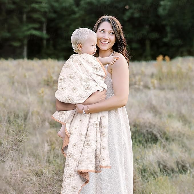 Lulu moon Muslin Quilt Blanket, Crib Blanket for Baby and Toddler,47x47 Inches(Pink Daisy)