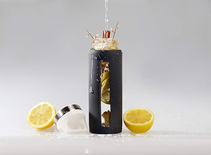 Sigg - Glass Water Bottle - Dream Grey - Soft Silicon Cover - Leakproof - Dishwasher Safe - BPA Free - Broscilate Glass - 22 Oz