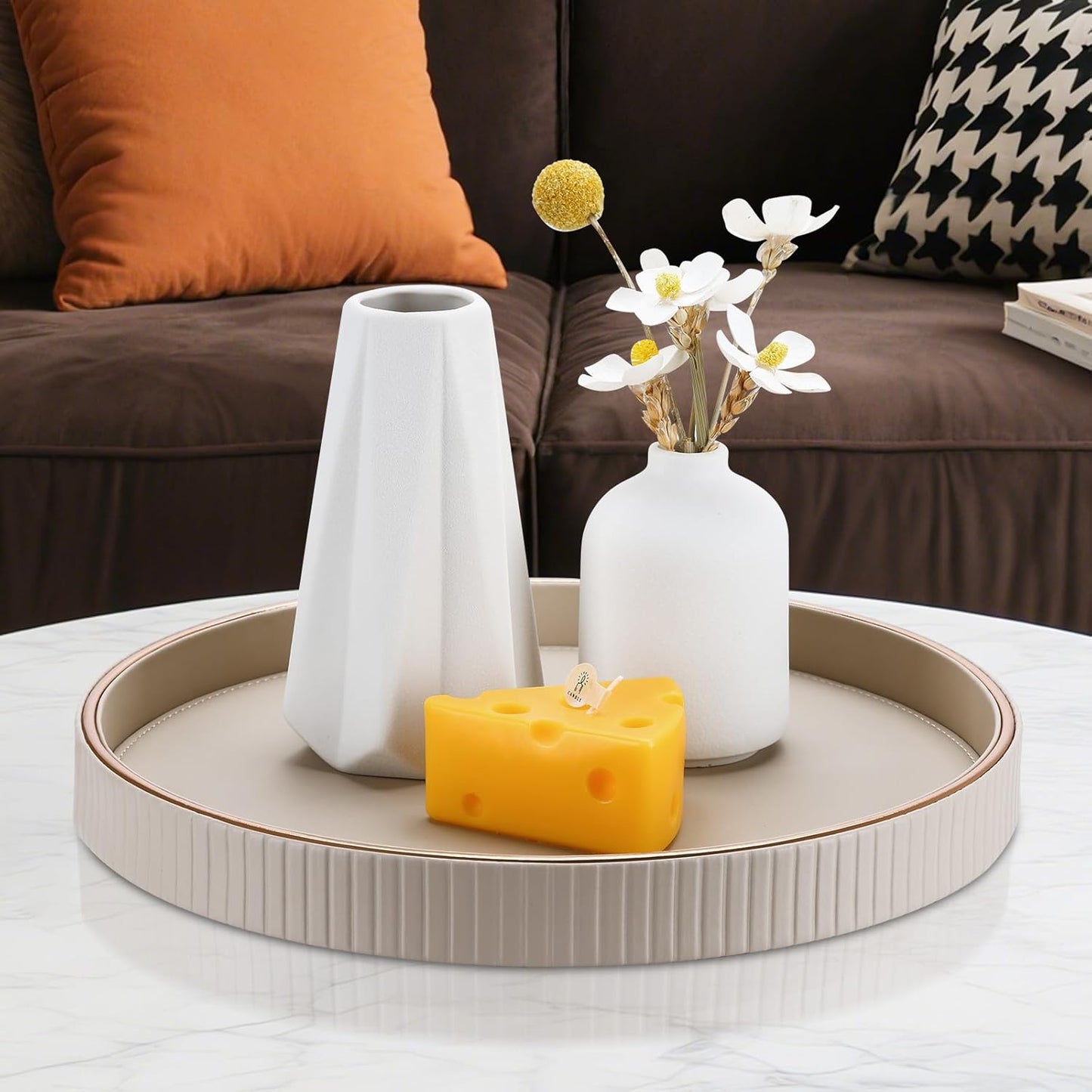 KINGFOM Decorative Serving Tray, PU Leather Valet Nightstand Desk Organizer for Men Women, Round Tray Decor for Coffee Table/Home Decor, Modern Decorative, Centerpiece (Beige)