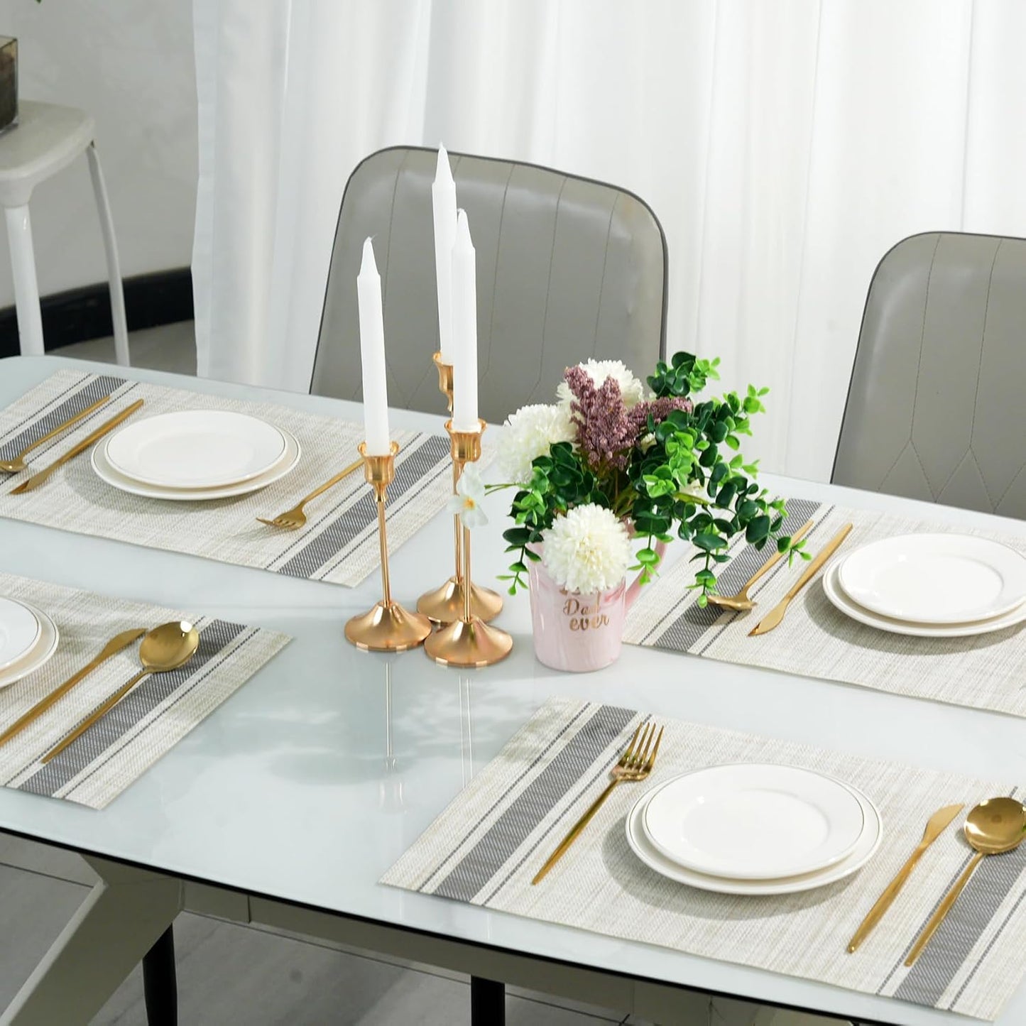 Placemats Set of 6，Non-Slip PVC Weave Table Mats Easy to Clean，Heat Resistant Place Mats for Kitchen Dining Table Decoration Indoor Outdoor，Khaki Gray