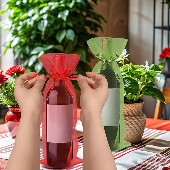Megitzuu 20 Pieces Organza Wine Bags, 14.6 x 5.5 Inch Wine Gift Bag with Drawstring Sheer Mesh Wine Gift Pouches Bottle Covers for Halloween Christmas Wedding Party Favors (Red+Green)