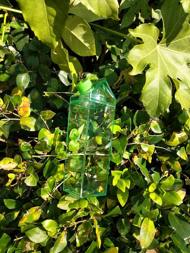 Jinberry 500ml/17Oz Cute Leakproof Green Milk Carton Water Bottle Portable Drinkware for Outdoor Climbing Tour or Camping