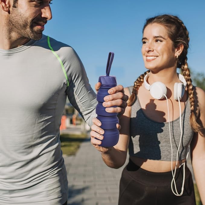 FOLDABLE SILICONE SPORTS WATER BOTTLE BPA FREE FOR WOMEN MEN 550ML CAMPING HIKING OUTDOOR SPORTS DRINKWARE/COLOR BLUE