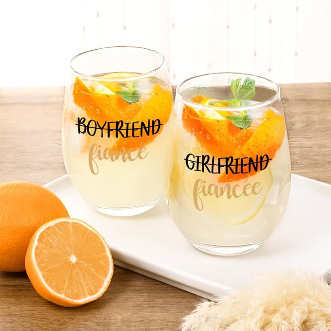 Futtumy Fiance and Fiancee Wine Glass 17Oz, Engagement Gifts for Couples, Engagement Gift, Gifts for Newly Engaged Couples, Engagement Gifts for Boyfriend Girlfriend Him Her Bride Bride to Be