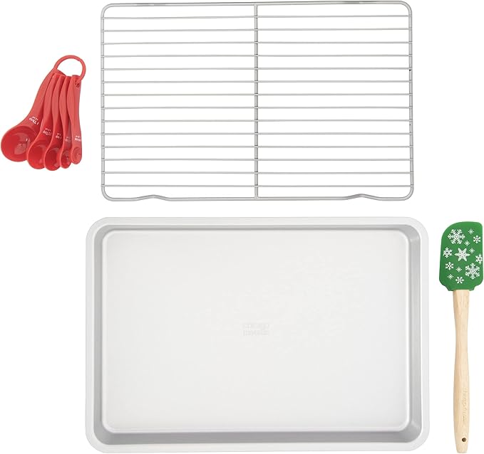 Chicago Metallic Holiday Baking, 8-Piece Set, Multicolor