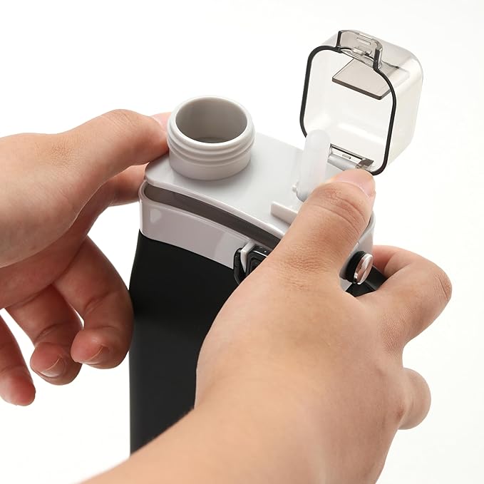 Collapsible Silicone Water Bottle - 600ml, BPA-Free, Portable and Leak-Proof with Carrying Handle for Travel, Camping, Hiking, Fishing, Swimming, Biking (Black)