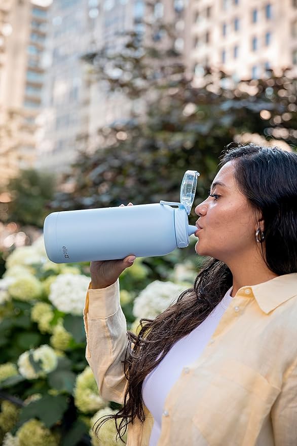Ello Cooper 32oz Stainless Steel Water Bottle with Straw and Carry Handle, Double Walled and Vacuum Insulated Metal, Leak Proof Locking Lid with Soft Silicone Spout, Reusbale, BPA Free, Halogen Blue