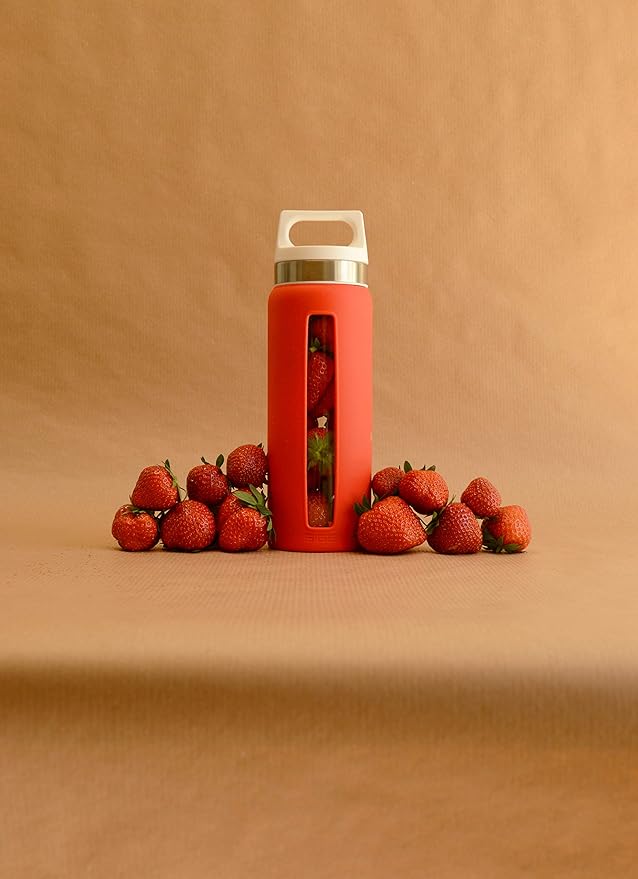 Sigg Dream Glass Water Bottle with Silicone, 0.65 Litre, Scarlet