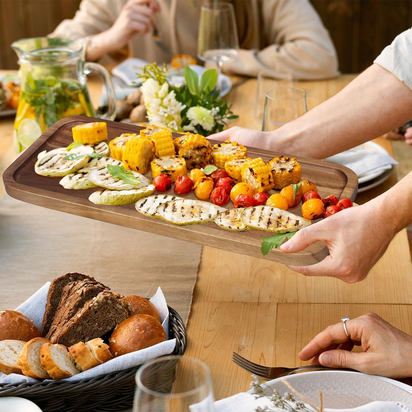 Wooden Serving Platters Acacia Long Charcuterie Boards Rectangle Wood Tray Home Decor Serving Cheese Board Appetizer Snack Plates Kitchen Dinner Platter for Food Dish Rectangular Cake Dessert Trays