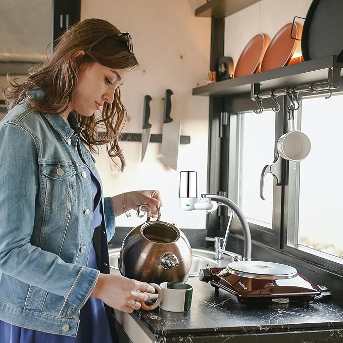 Faucet Water Filter Replacement for Brita®Faucet Filter，Brita® FR-200, FF-100 Replacement Filter-3 piece,silvery。