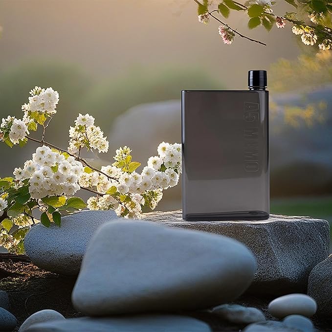 IUI Flat Water Bottle 14 oz, Leak Proof and Slim Reusable Flat Water Bottle, Portable Cute Water Bottle for Purse Pocket School Sports Travel Black